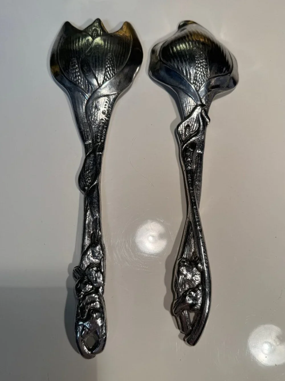 Arthur Court Salad Server - Tulip